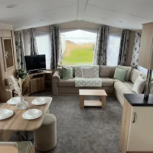  Holiday home Season